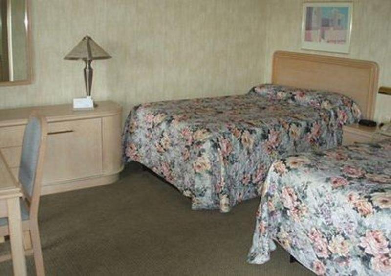 Rodeway Inn Fallsview Niagara Bagian luar foto
